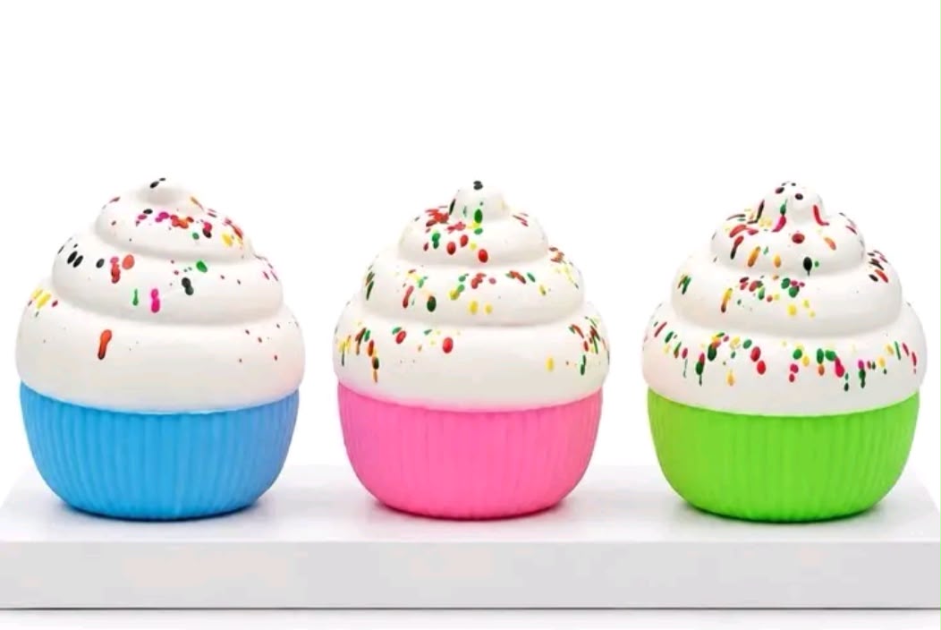 KTL Jumbo Squishy Cupcakes - 6 PCs in a box