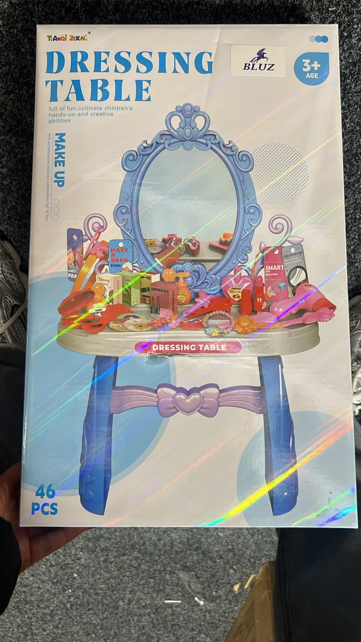 46-Piece Toy Dressing Table & Beauty Accessory Set