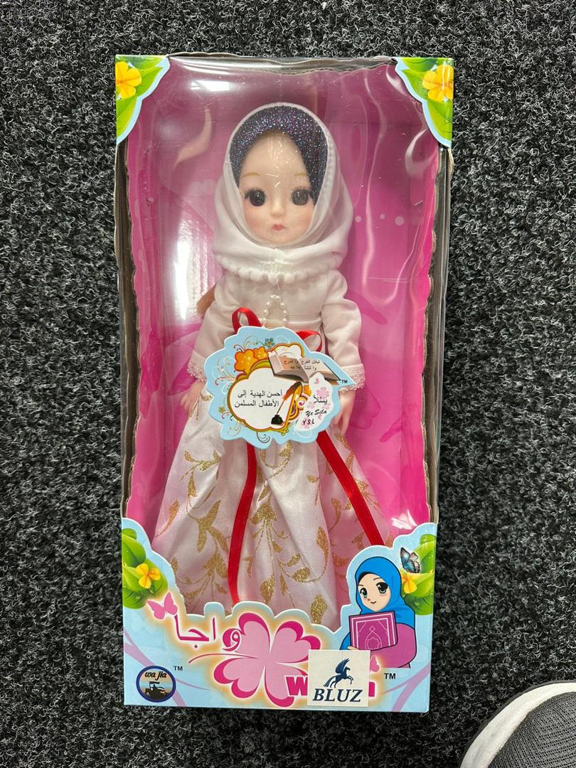 Wa Jia Muslim Hijab Doll – Islamic Modest Fashion Doll (Ages 3+)